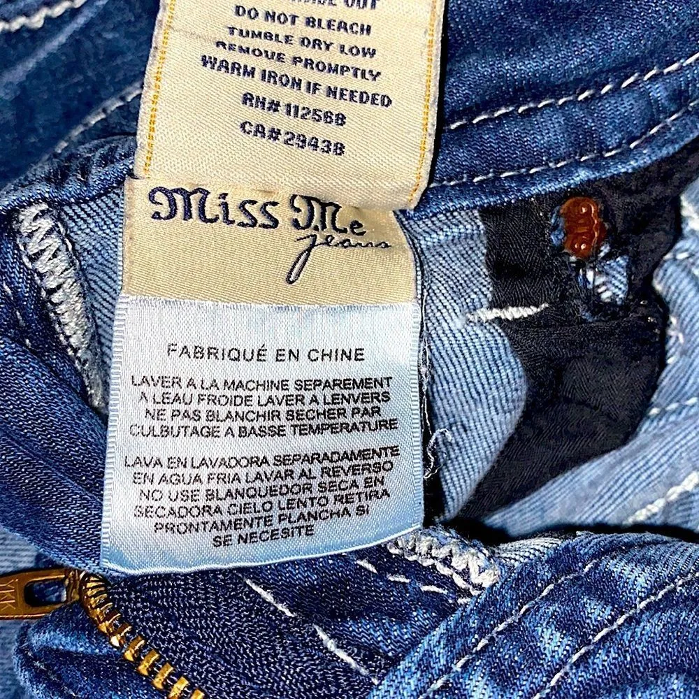 Miss Me jeans medium wash sz 26 - Image 5