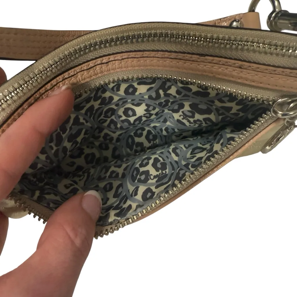 Coach Poppy‎ Y2K Wristlet - Image 9