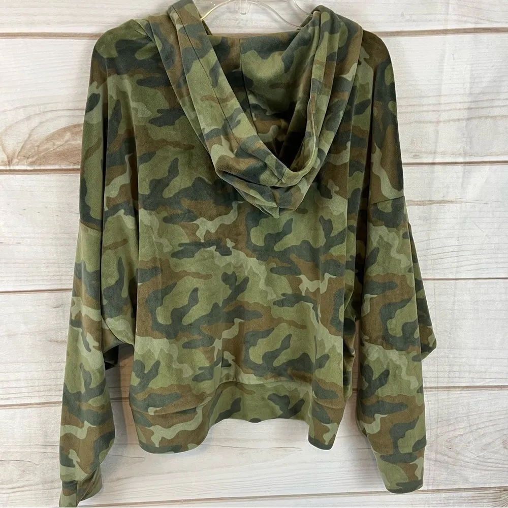 American Eagle Green Camo Plush Velveteen Pullover Dolman Sleeve Hoodie Small - Image 2