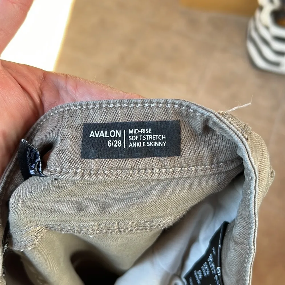 Buffalo David Bitton Women's Avalon Mid-Rise skinny jeans Green Size 6/28 - Image 4