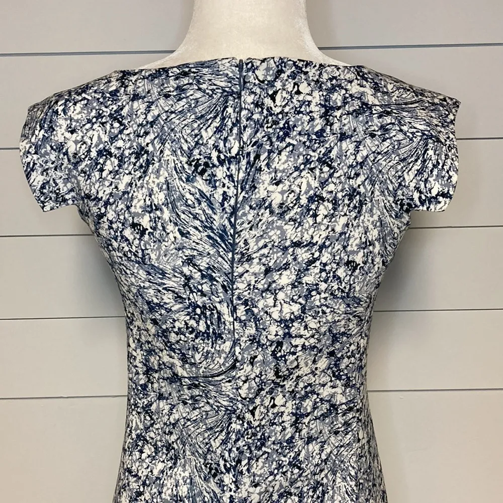 MM Lafleur Sarah Shift Dress - Image 9