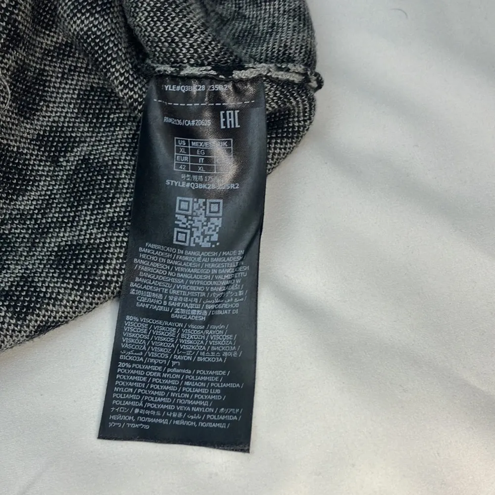 Guess black and gray sleeveless sweater dress woman’s size xtra large - Image 7