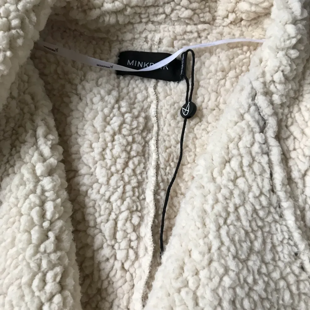 MINKPINK Plush Sherpa Vest New Without Tags - Image 4