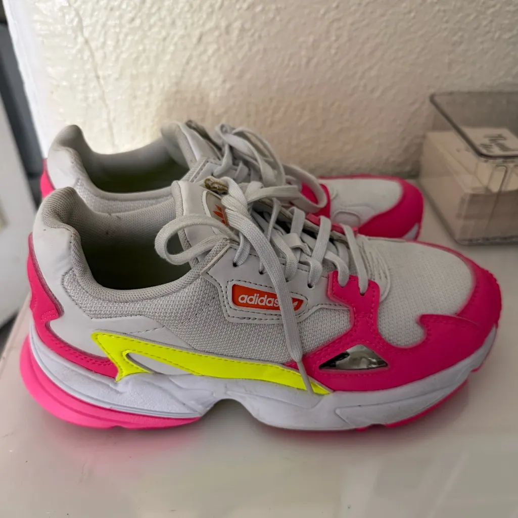 Adidas Women's Original Falcon Sneaker, Shock Pink/Solar Yellow/White size 6 - Image 3