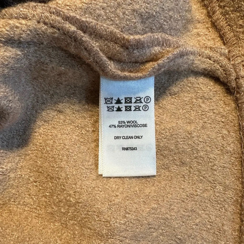 Tahari  Beige Wool Coat - Image 4