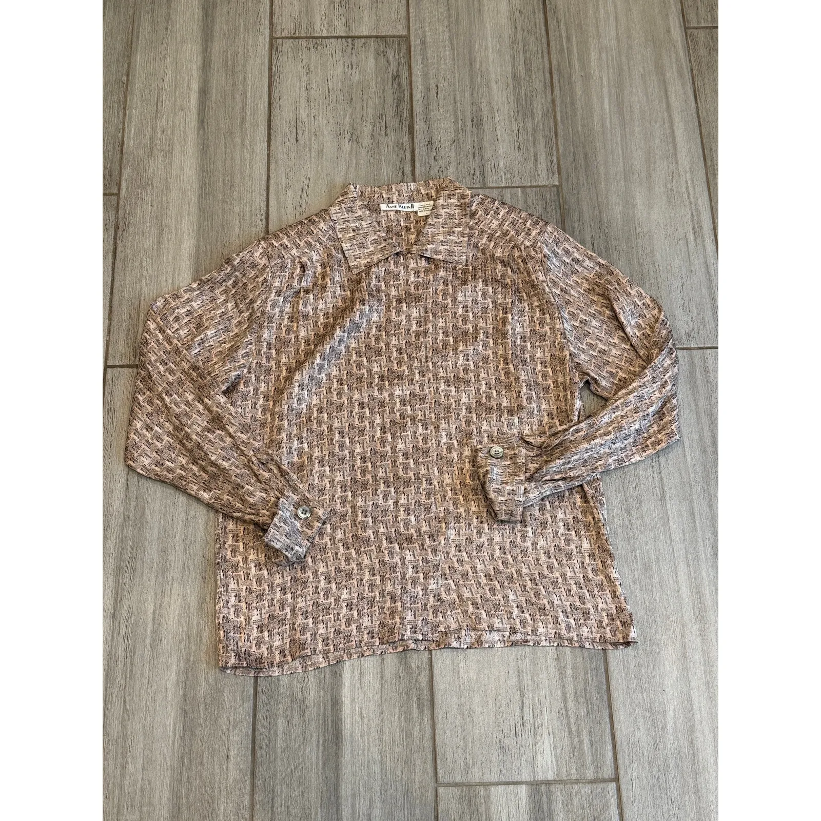 Anne Klein Silk Button Up Shirt Womens Large Beige Abstract Print Career Chic - Image 5