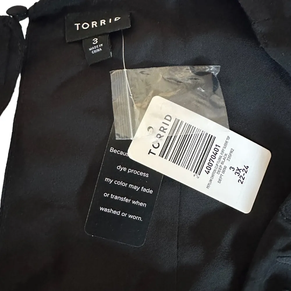 Torrid Black Peplum Chiffon Clip Floral Puff Sleeve Top Size 3 or 3X or 22-24 - Image 11