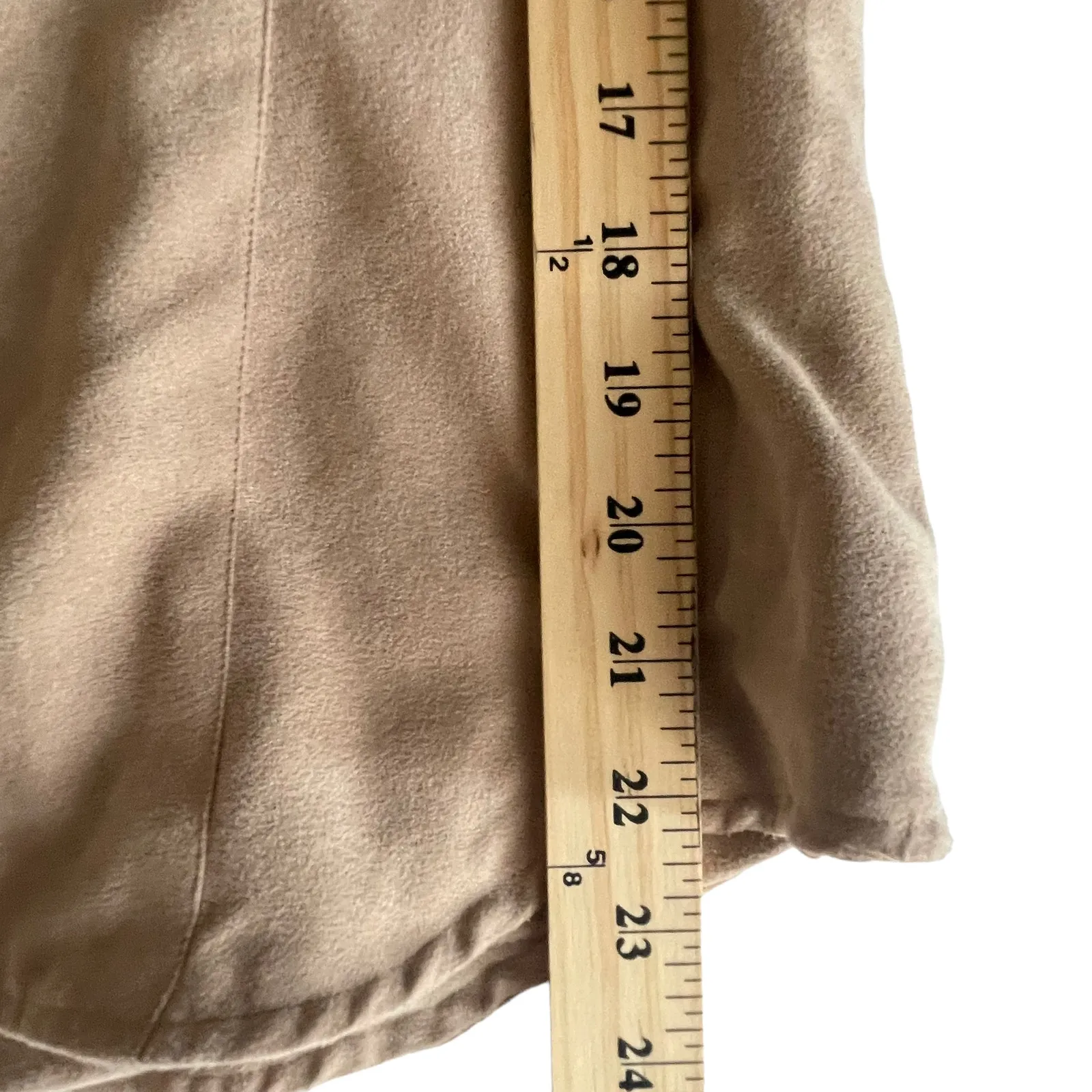 Aziza Vintage Size Large Faux Suede Tan Shacket‎ Button Up Jacket - Image 8