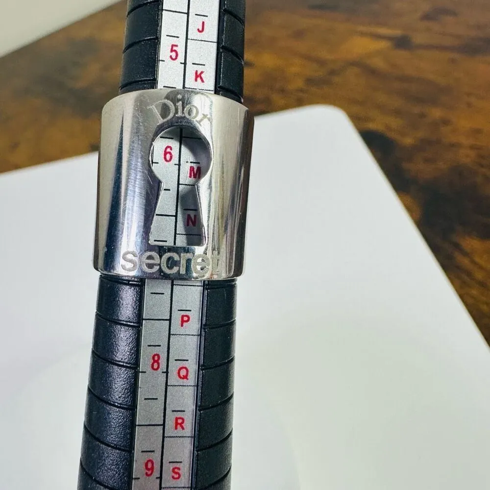 Christian Dior Secret Keyhole Ring Silver Tone‎ Size 7 - Image 7