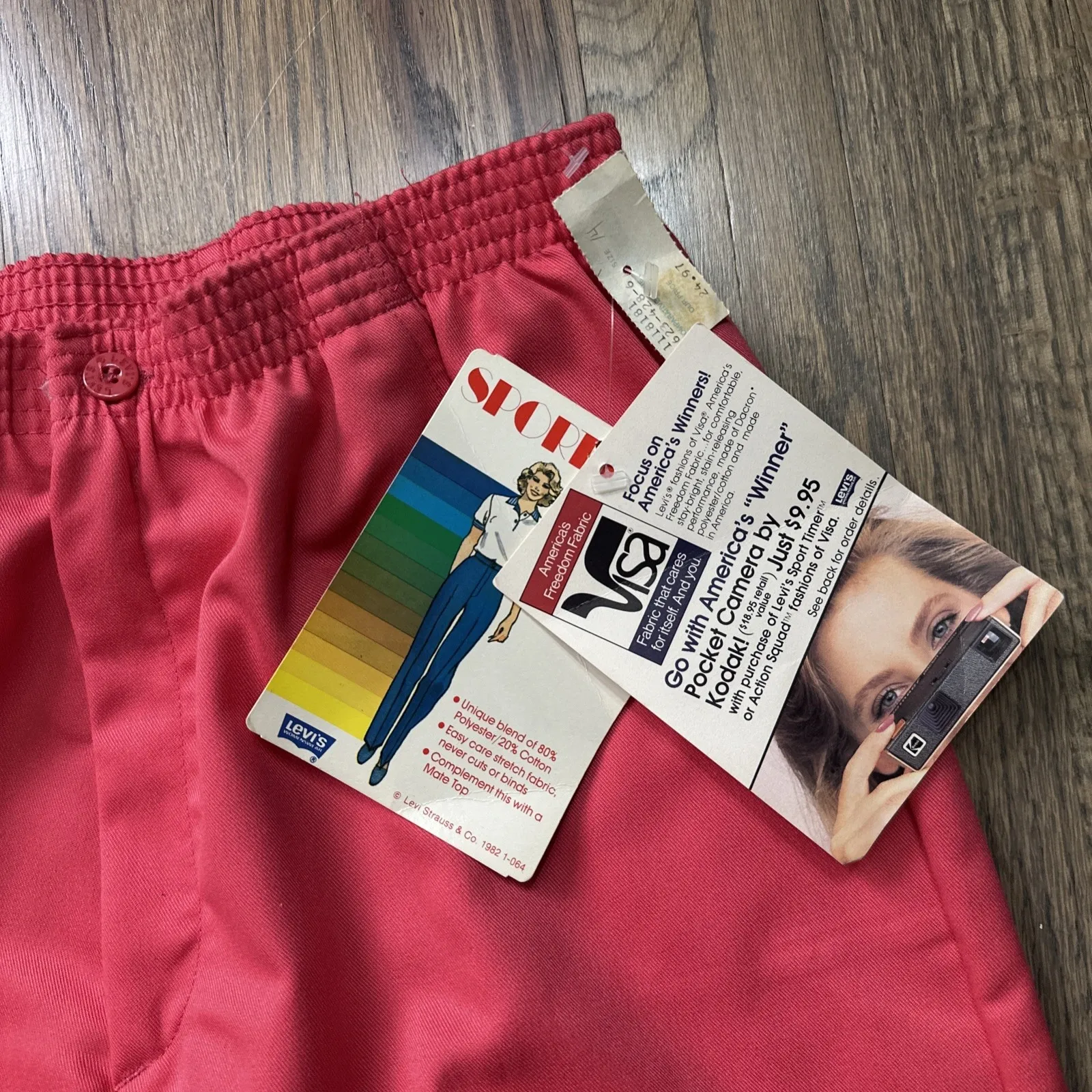 NEW Vintage Levi's Sportswear Pleated Salmon Pink Pants Women's 14 USA Deadstock - Image 3