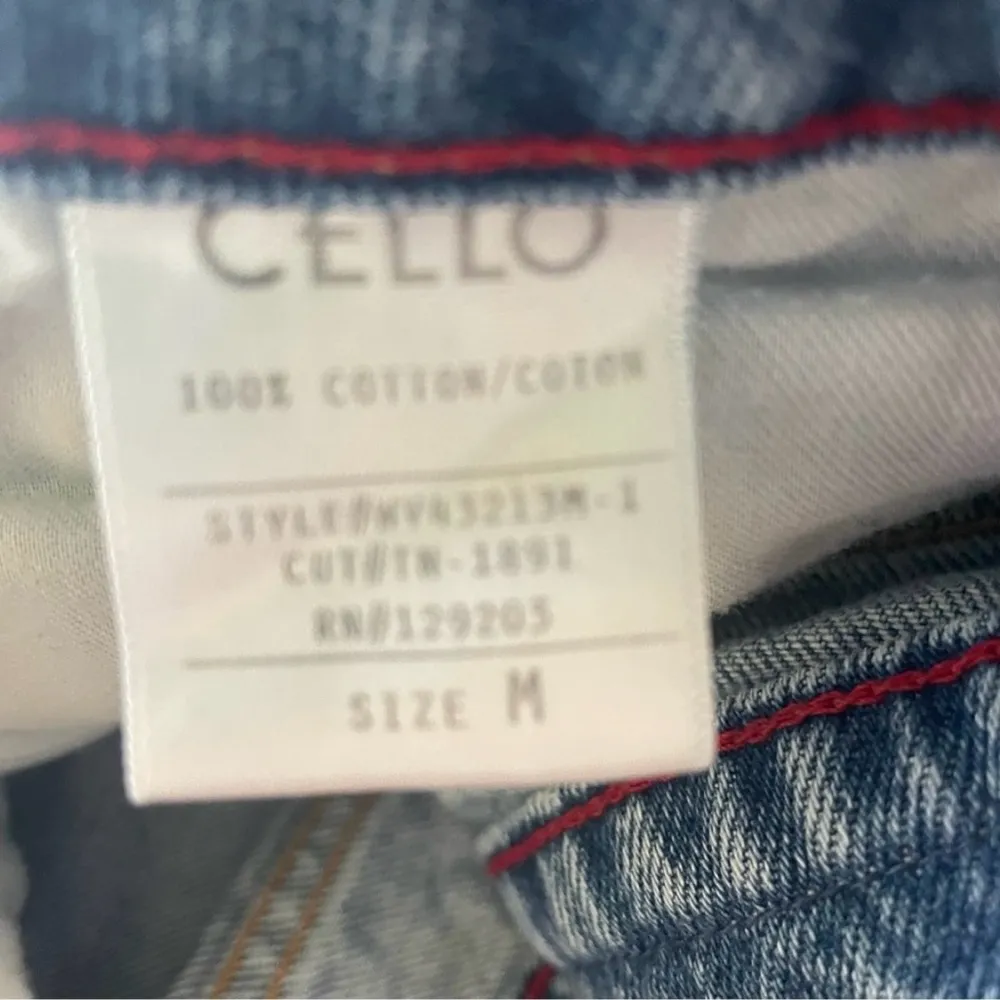 Cello Distressed Jean Shorts Medium - Image 5