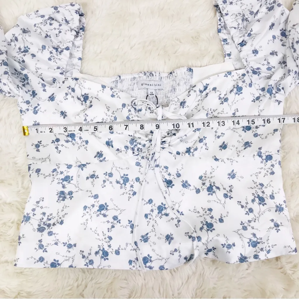 GIANNI BINI White Blue Floral Milkmaid Blouse‎ Top Crop Long Sleeve Size 12 New - Image 10
