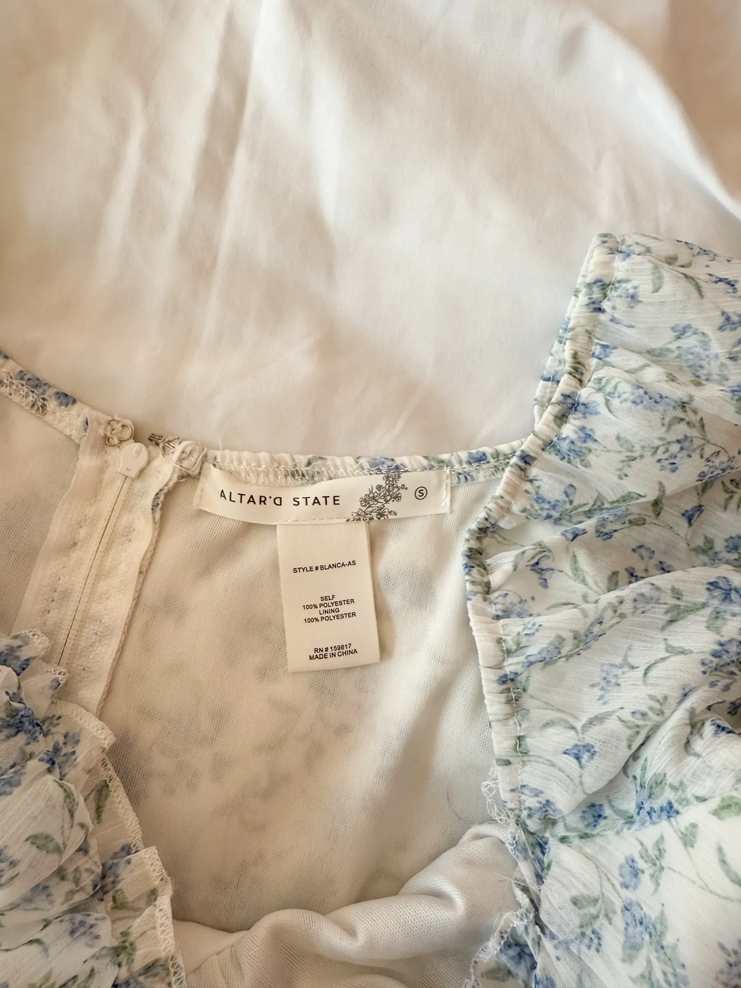 Altar’d State White And Blue Floral Petal Puff Sleeve Dress Size Small - Image 3