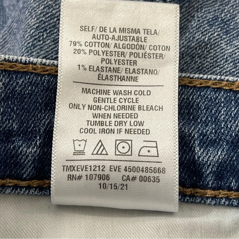 Hudson Lana Distressed Boyfriend Jeans in Size 31 - Image 7