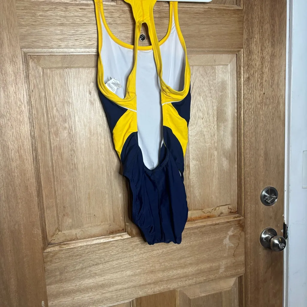 Nike women’s Yellow and Navy Swimsuit size 10 - Image 4