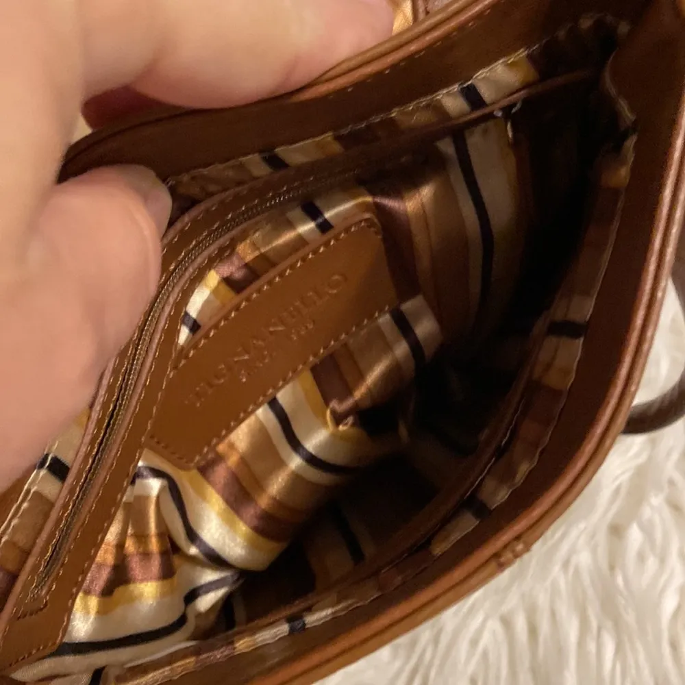 TIGNANELLO Purse color tan / brown excellent condition see pictures for conditio - Image 6