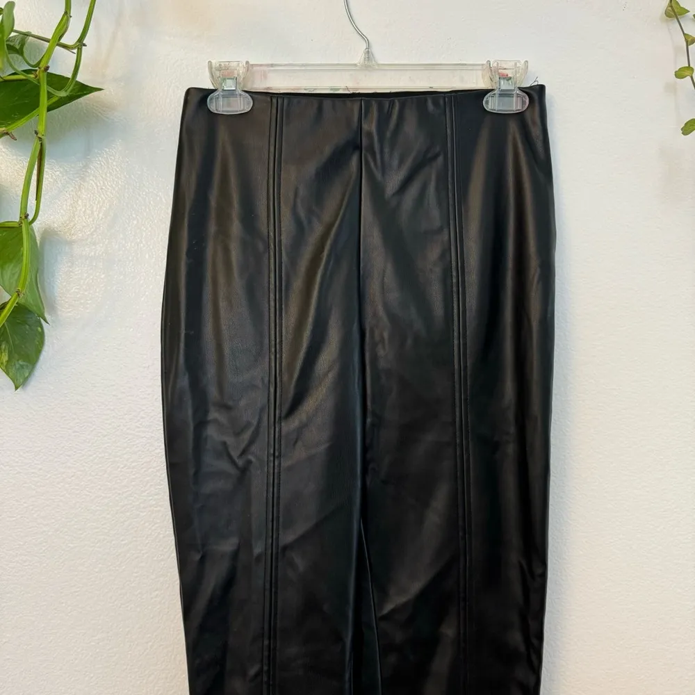 Vero Moda Women’s faux leather pants - Image 4