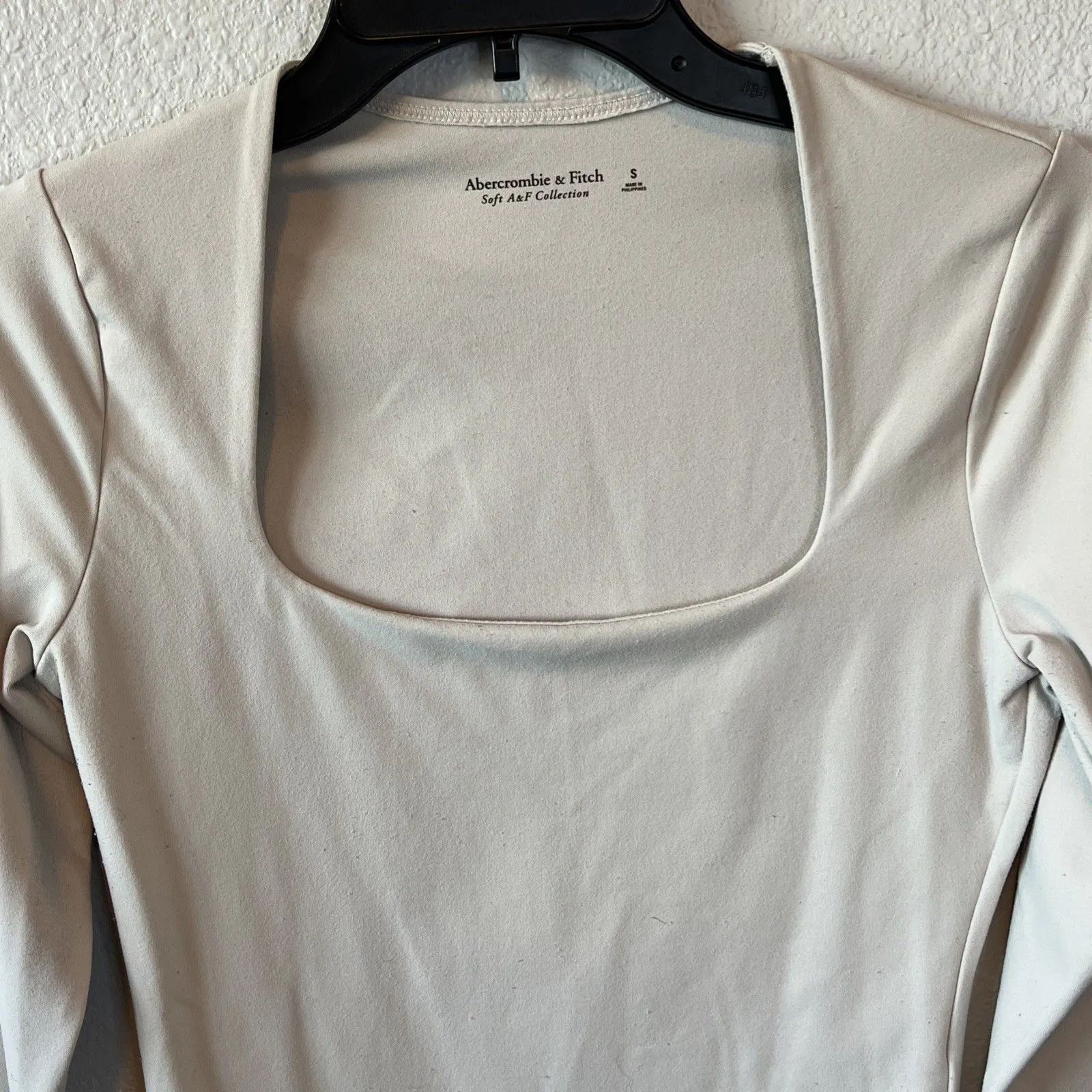 Abercrombie Square Scoopneck Long Sleeve Bodysuit Beige Size Small - Image 2