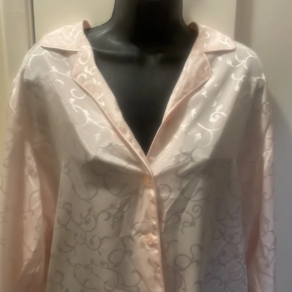 New Jacklyn Smith vintage sateen night shirt light pink M - Image 11