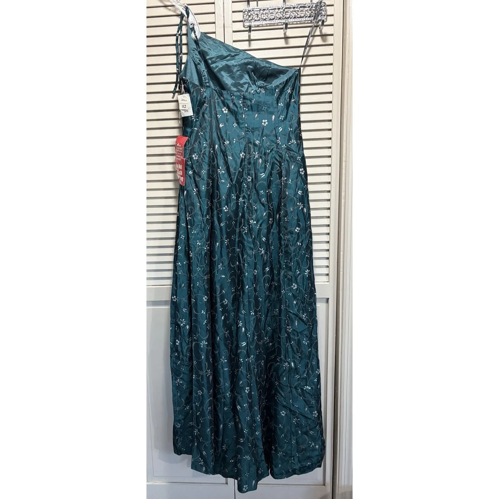 Night Way Green Embroidered Floral Taffeta Long Formal Dress NWT 12 One Shoulder - Image 6