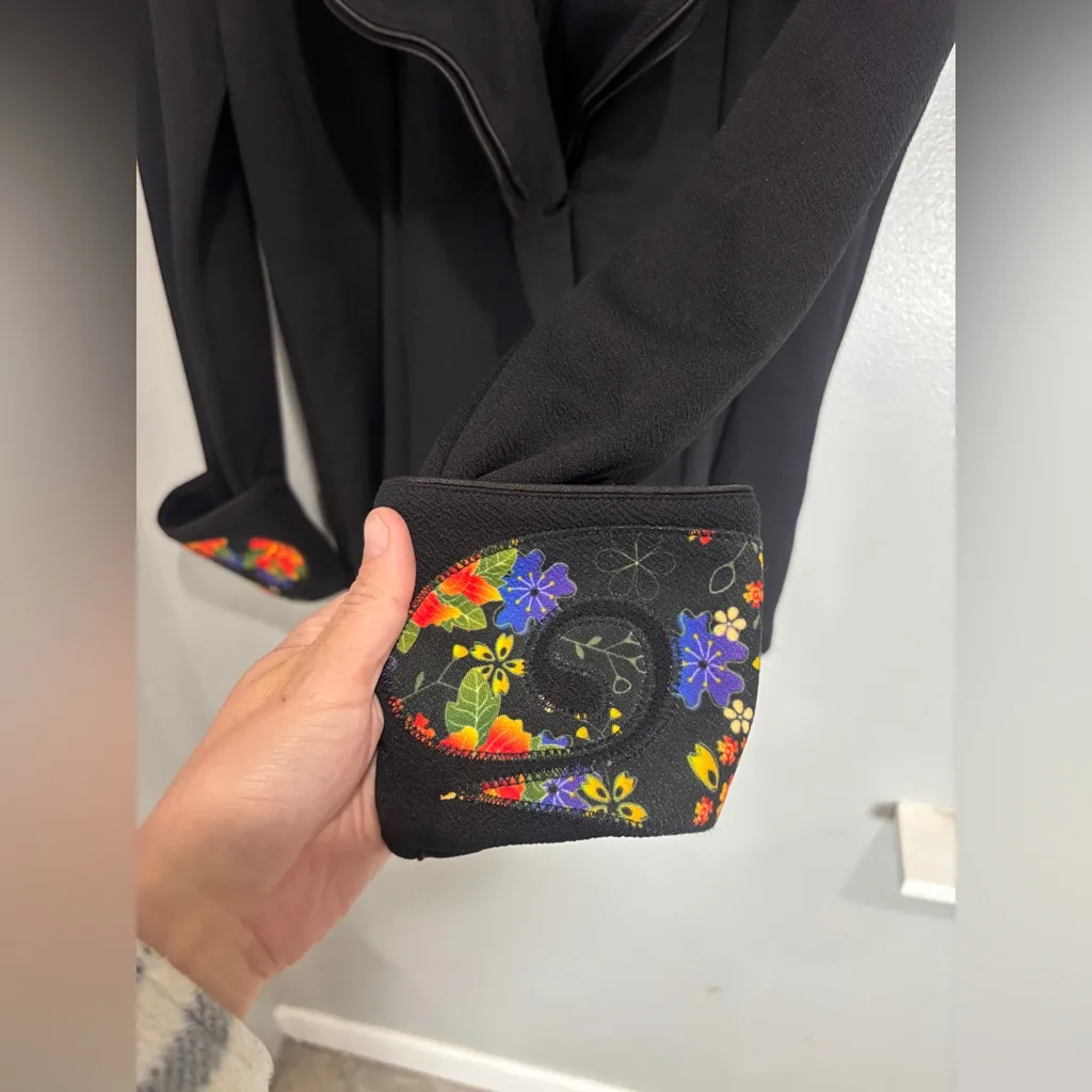 Soft Surroundings Women's Blazer Medium Black Jacket Floral Shapeable Collar M - Image 7