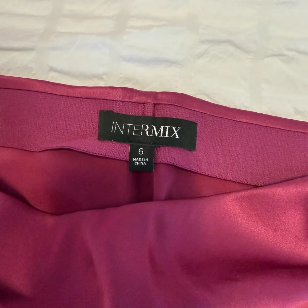 Intermix pink silk midi skirt - Image 2