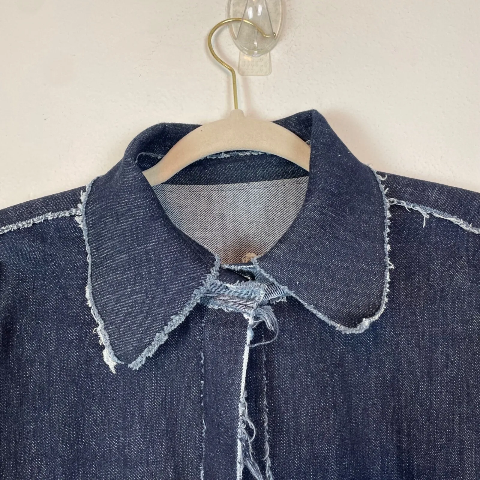 Norma Kamali Woman's S Frayed Seam‎ Jean Jacket Spring Cropped Collared - Image 2