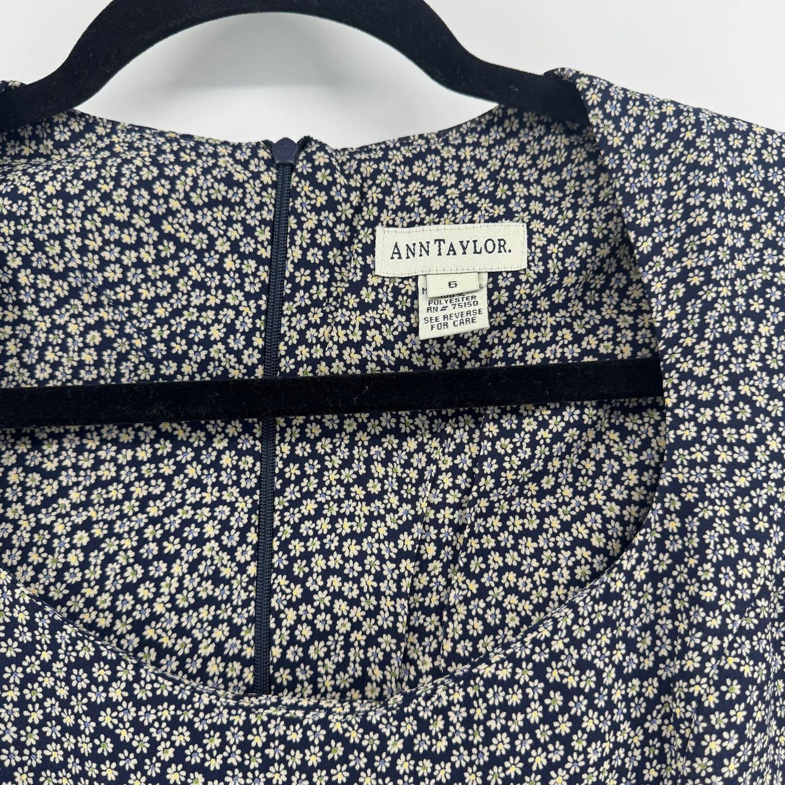VTG 90s Ann Taylor Ditsy Floral Mini Sundress Size 6 Daisy Navy Cap Sleeve - Image 3
