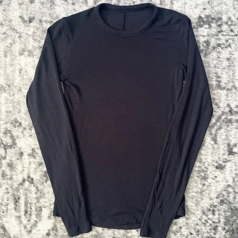 Lululemon Hold Tight Long Sleeve Shirt - Image 4