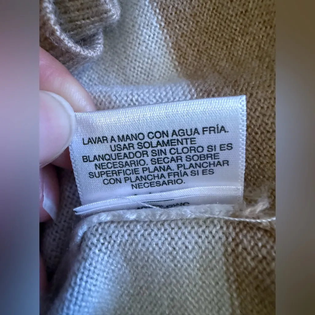 Attention Cardigan Sweater open tank and cream long sleeves size S - Image 9