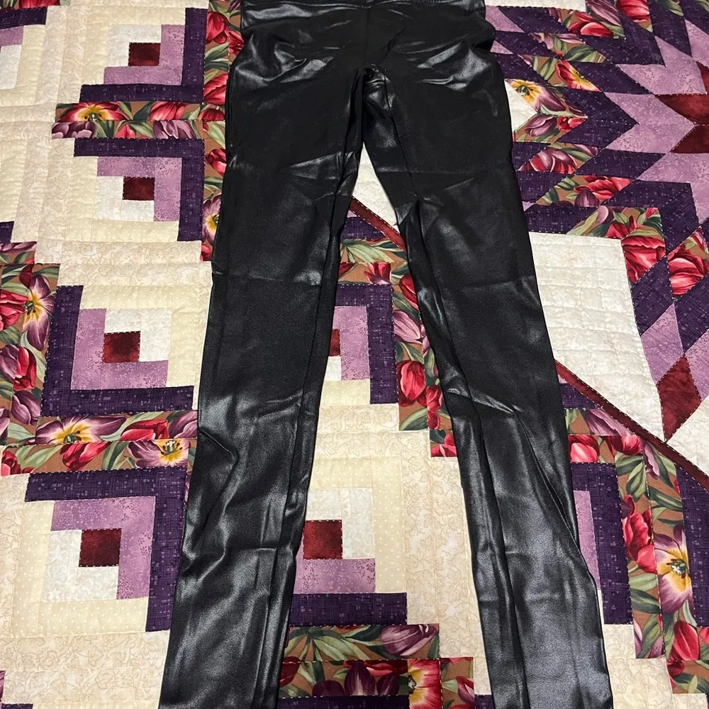 NWOT Spanx Faux Leather Leggings - Image 3