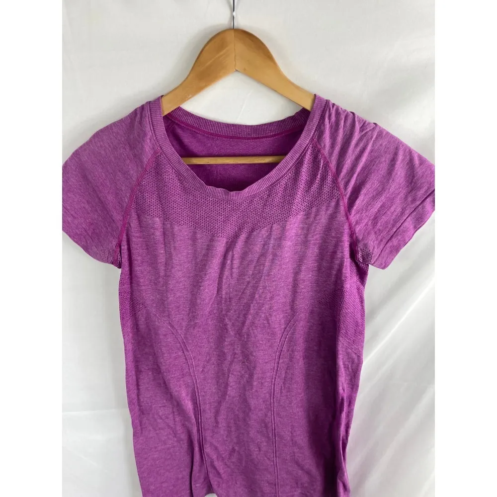Zella Purple Athletic Fitted Tshirt Size Small - Image 2