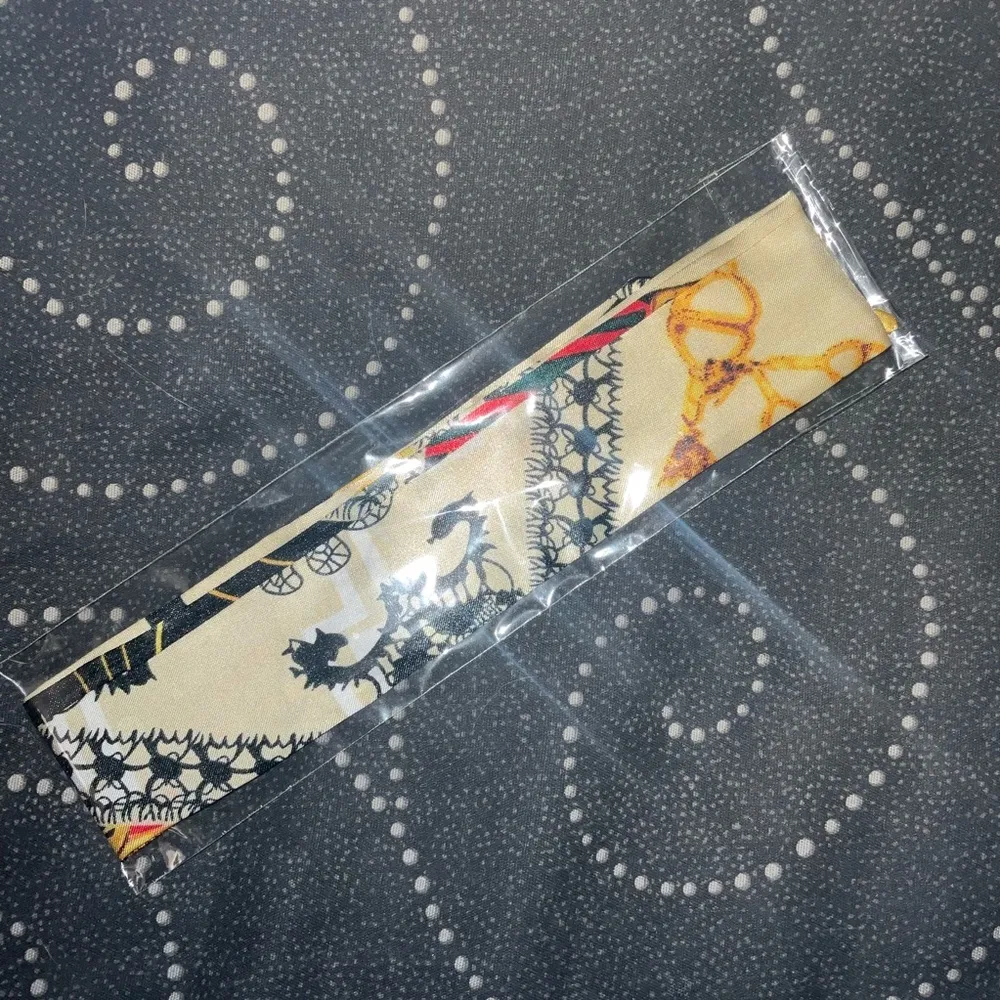 Cream Satin Bag Scarf Black - Image 2