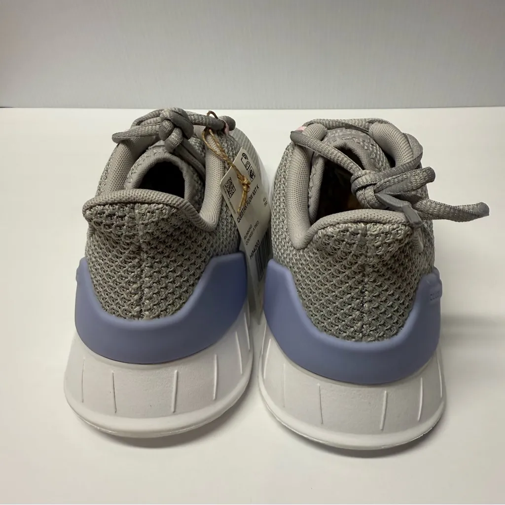 Adidas Questar Flow NXT K/Youth 5/Women’s 6.5/ New With Tags/ Light Grey - Image 4