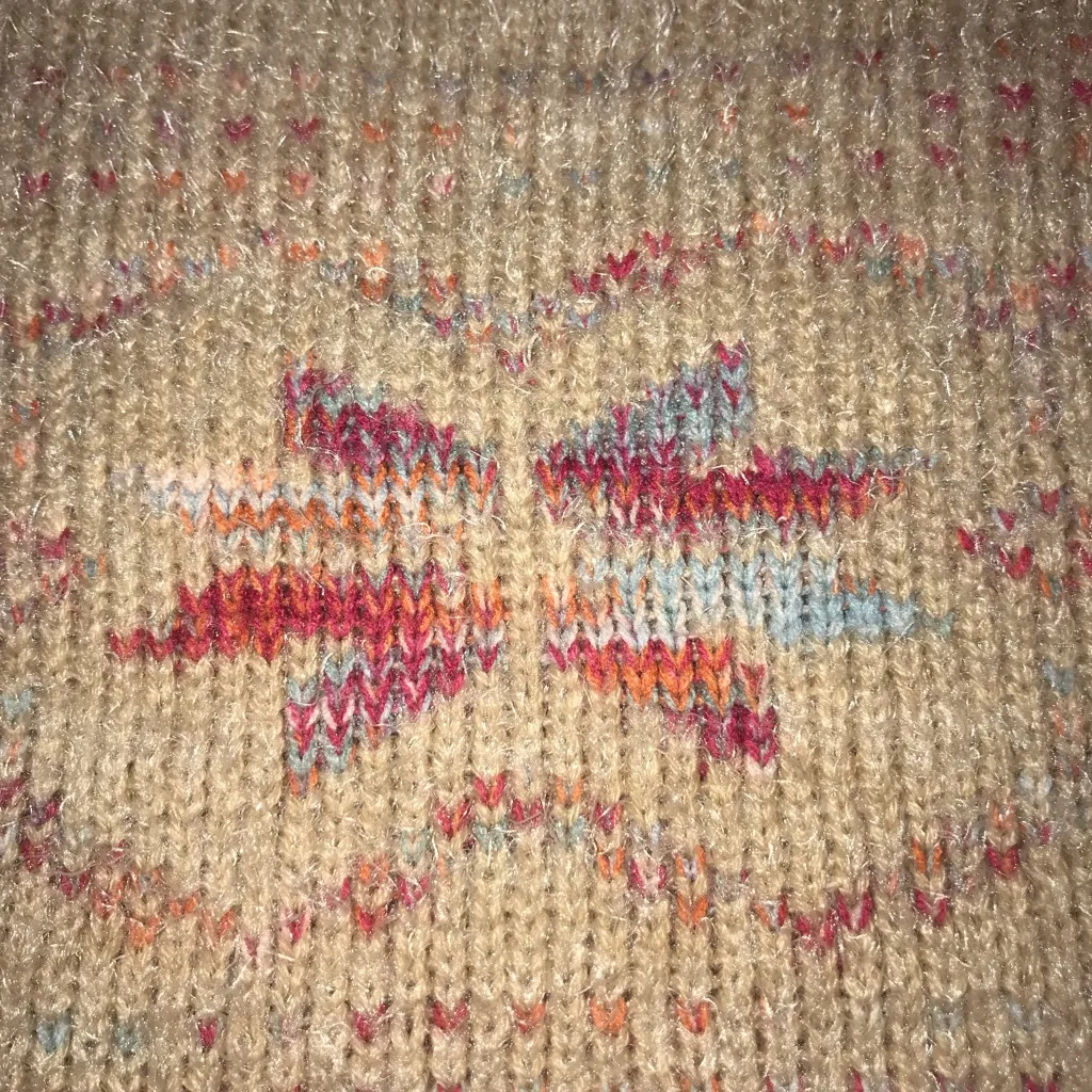 Fuzzy knit sweater - Image 6