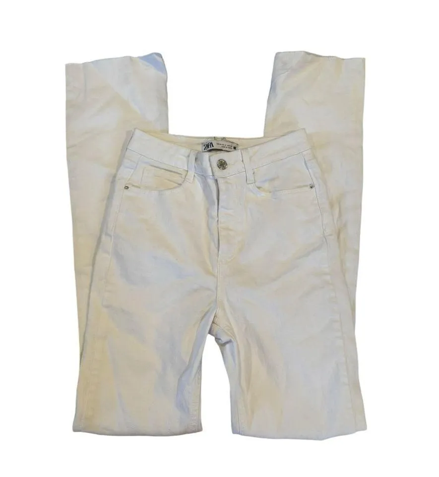 ZARA Sim Flare high rise white jeans - Image 10