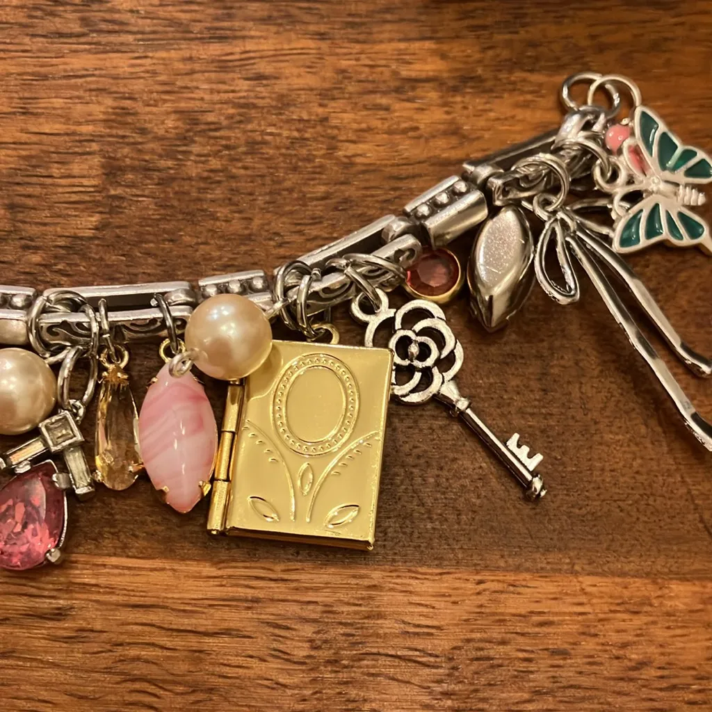 Handcrafted charm bracelet on Brighton chain Silver - Image 4