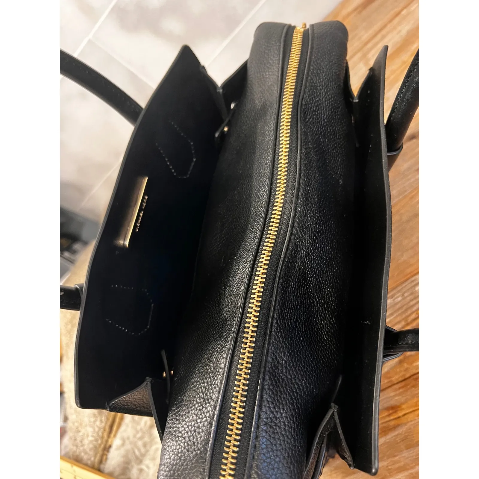 Michael Kors Mercer Black Pebbled Leather Belted Satchel Handbag Crossbody Lux - Image 10