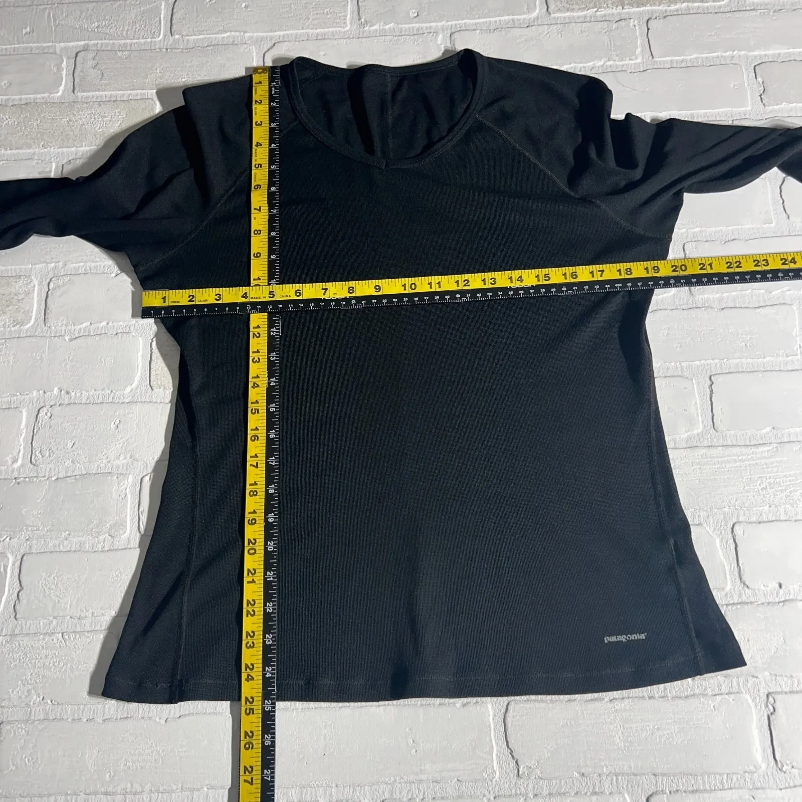 Patagonia Women Base Layer Shirt Large Black Long Sleeve Waffle Grid Lightweight - Image 2