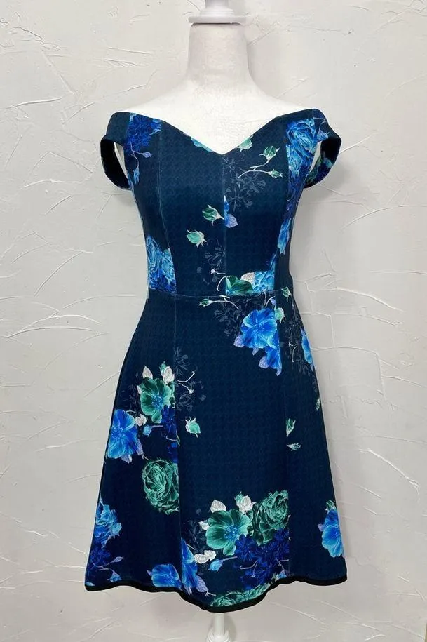 Pinko shoulder dress blue floral Size 8 - Image 2