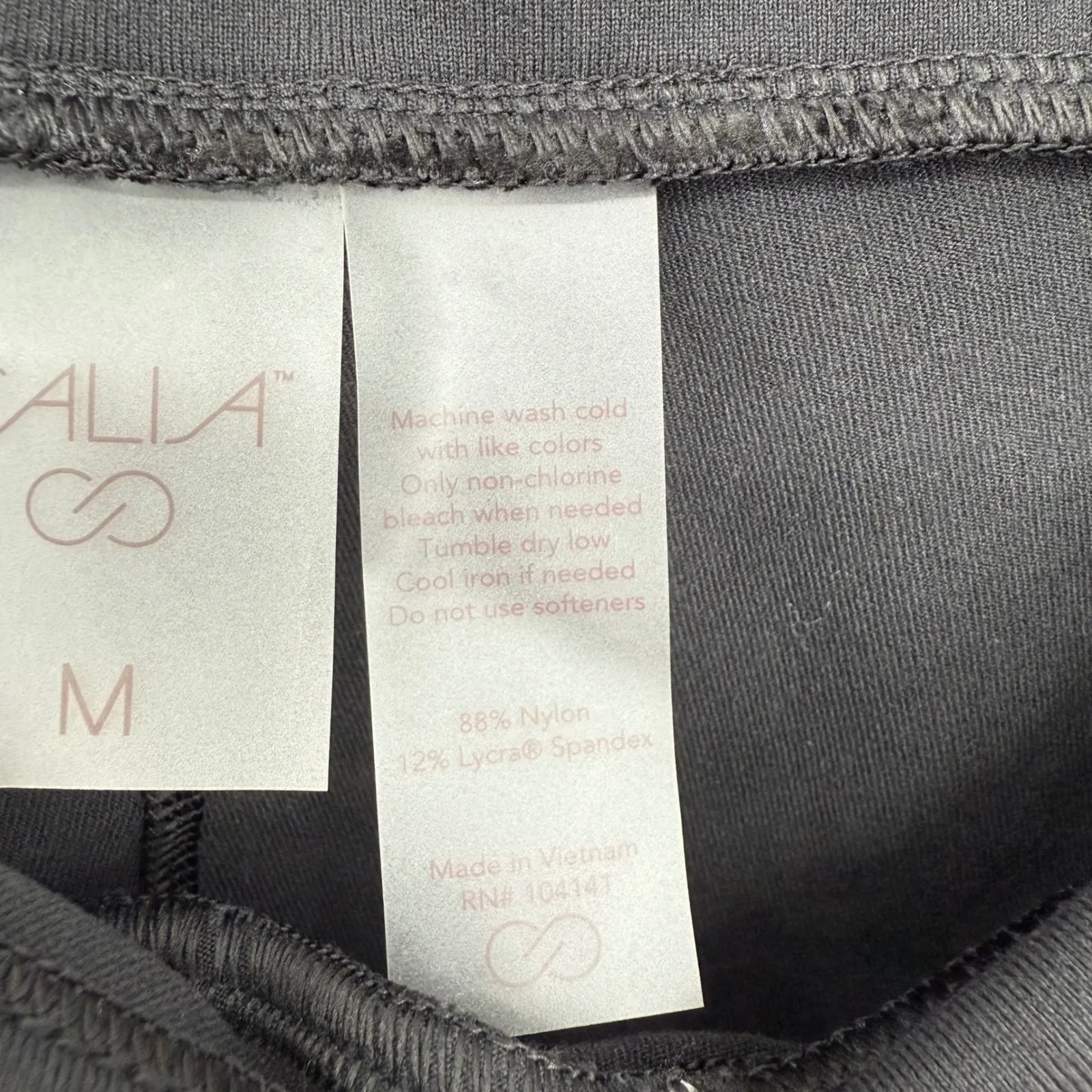 CALLA Black Crossover Waist Capri Leggings Size M Athleisure Workout Fitness Size M - Image 6