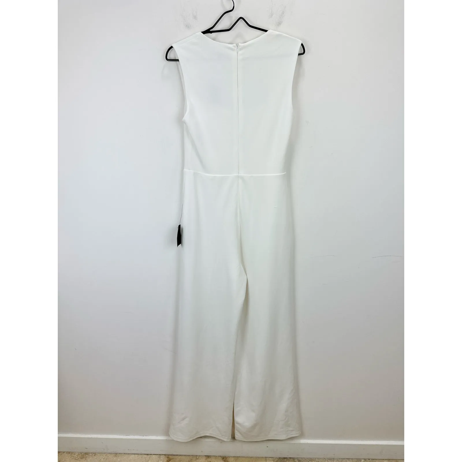 Lulus Enticing Endeavors White Jumpsuit Formal Evening Wedding Bridal Medium NWT - Image 7