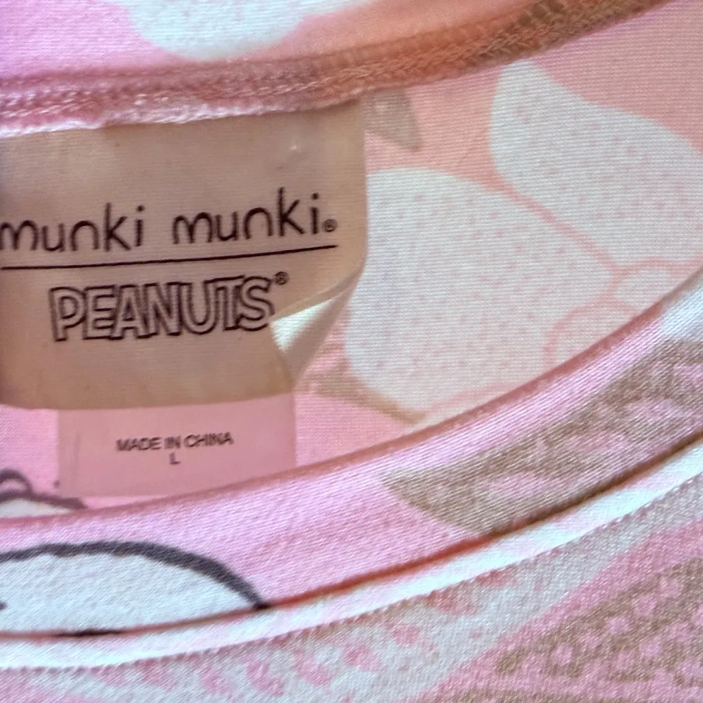 Munki Munki Pink Peanuts Sleep T-Shirt Snoopy Size Large Cozy Cotton - Image 3