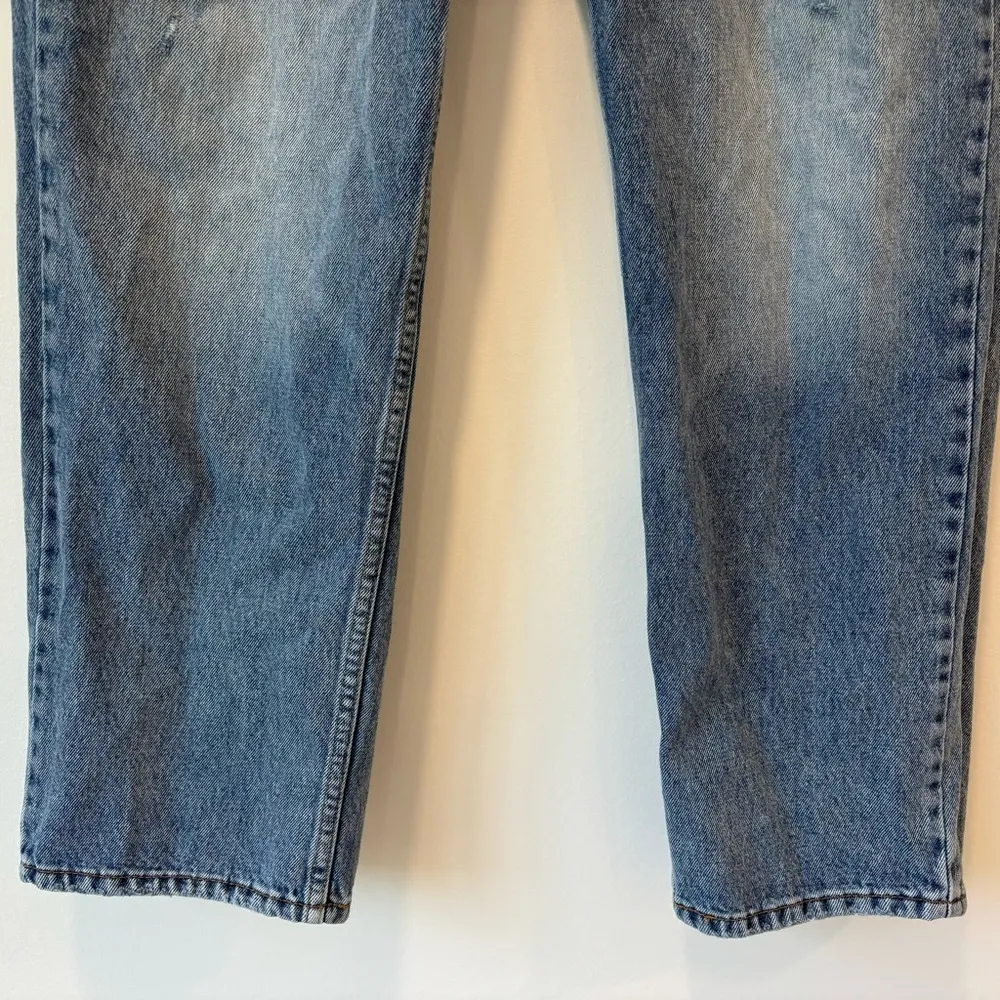 Levi’s 550 Distressed Denim Light Wash Vintage 90s Mom Jeans 36 x 30 Plus Size - Image 3