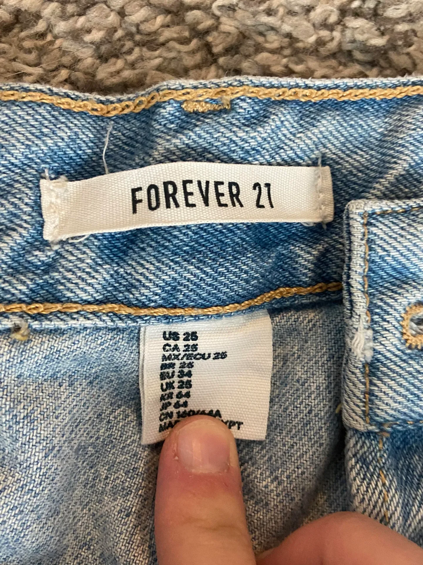 Forever 21 boyfriend jeans - Image 4