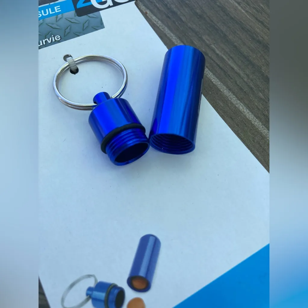 Capsule key ring NWT - Image 3