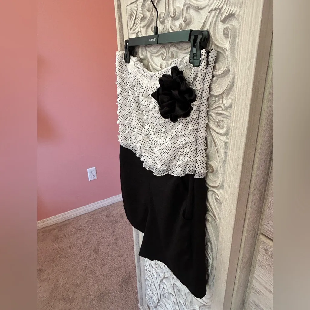 Charlotte russe early 2000s strapless polka dot ruffle romper floral pin NWT M - Image 5