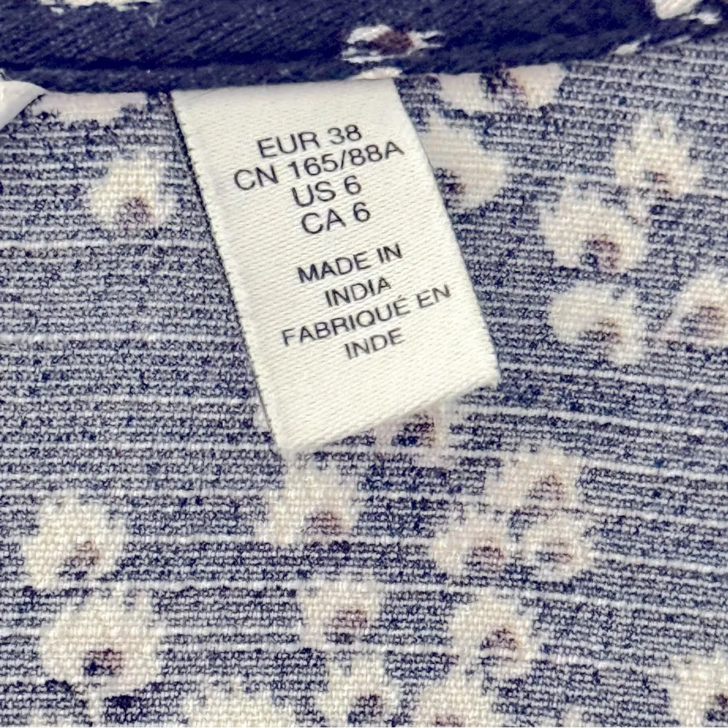 & Other Stories Flutter Sleeve V-Neck Button Front Navy Floral Print Midi Dress - Image 12