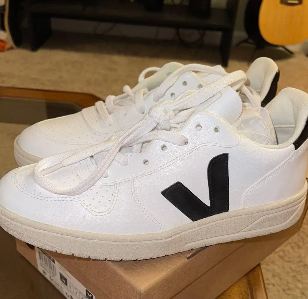 VEJA V-10 Sneakers - Image 3