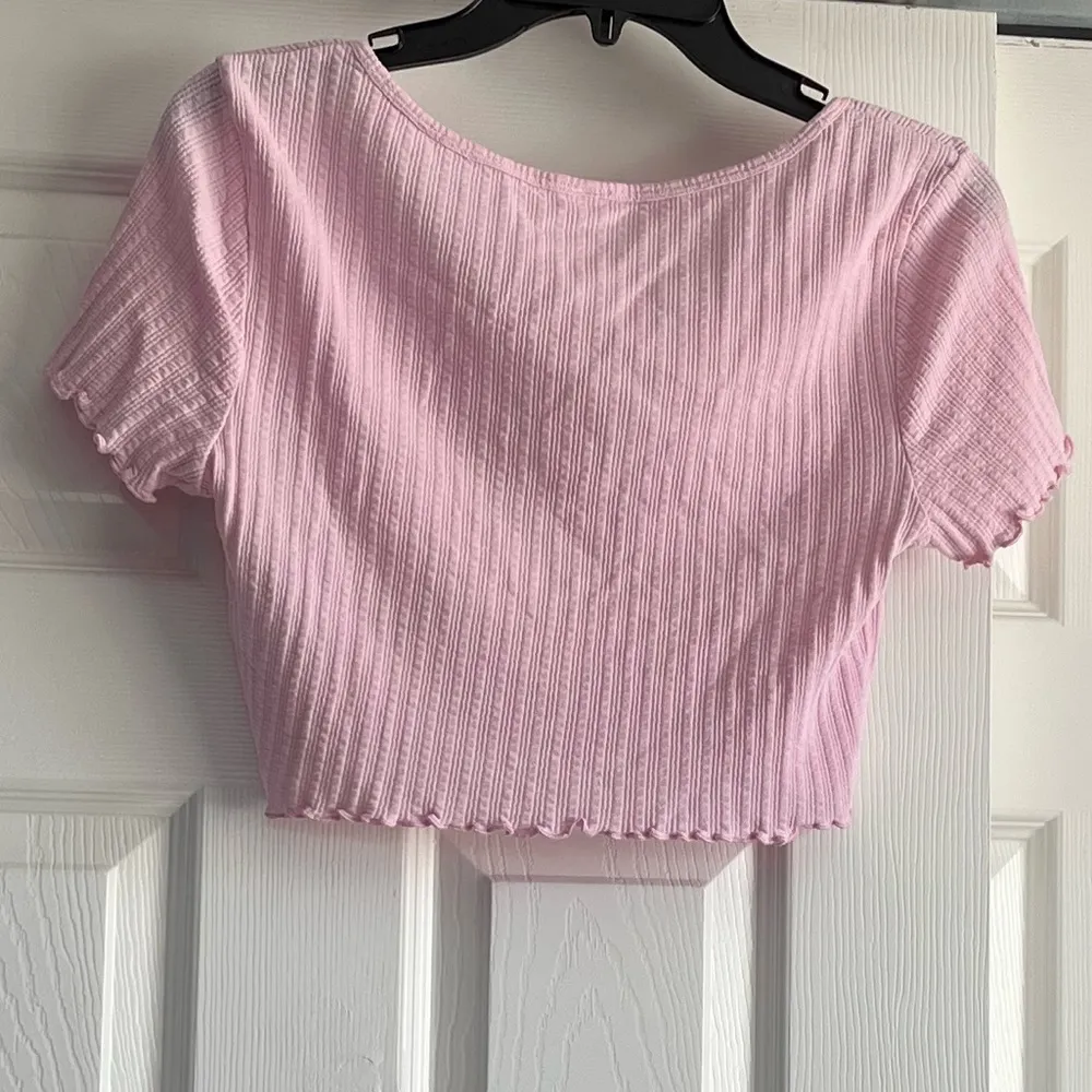 💝BP lettuce trim edge crop top pink💝 - Image 2